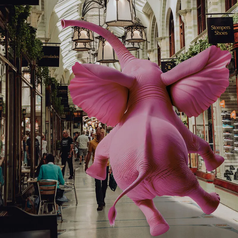 Happy Elephant in a Royal Arcade av Jörgen Thornberg