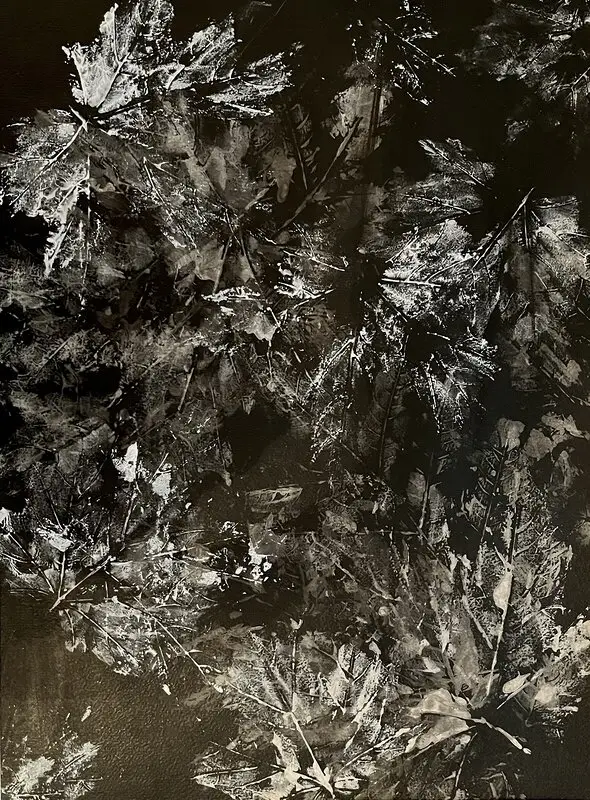 Akrylmålning Black and white Leafs av Amie Norrman Söderman