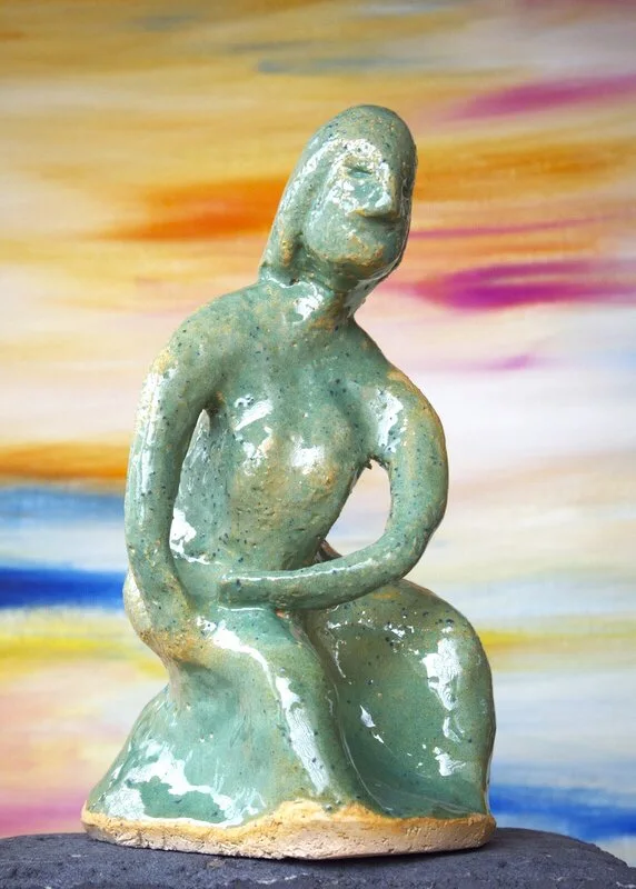Skulptur "Yulia"  -  stoneware sculpture av Gerhard Hofman