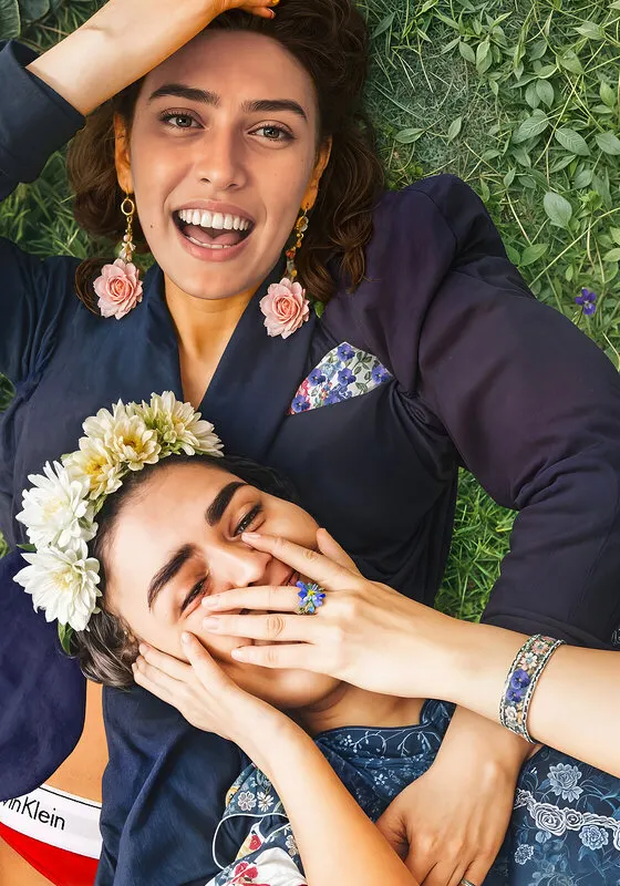 Great Joy - Birds of a feather flock together av Jörgen Thornberg