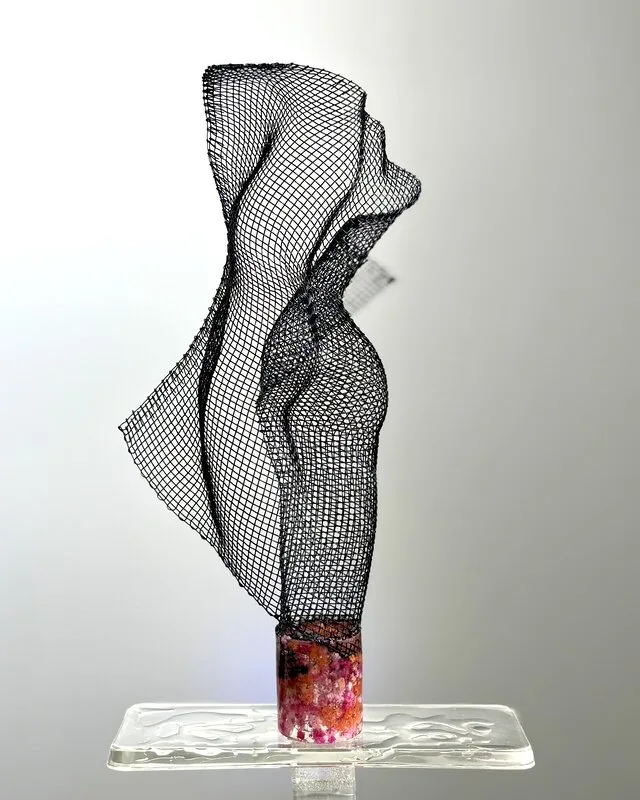 Skulptur Rosa mimosa av Lena Nilson