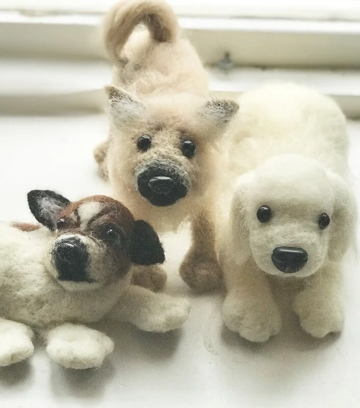 Porträtt hundar av Maria Varga