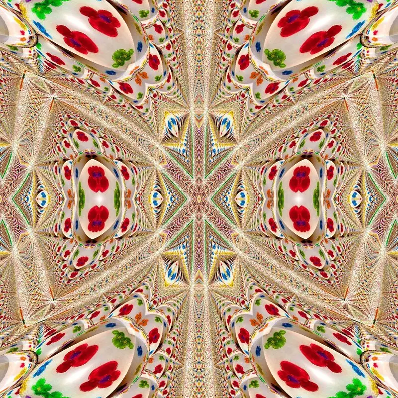 Flower axe av Jörgen Larsson