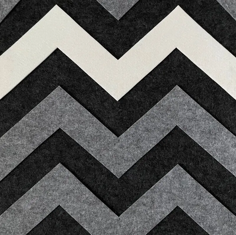 Vågor, svart / grå / antracit av Carola Wiklund