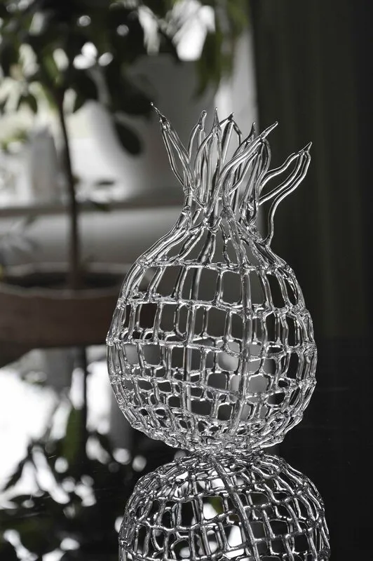 Skulptur Grenadine av Mira Davida