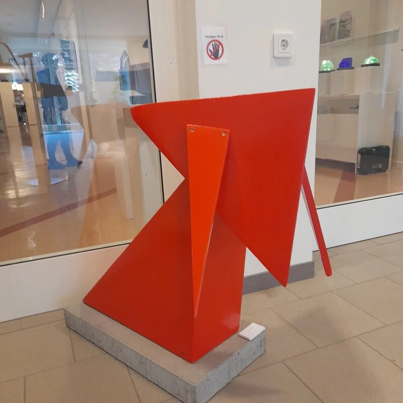 Skulptur Sitt Vackert av Håkan Lissmark