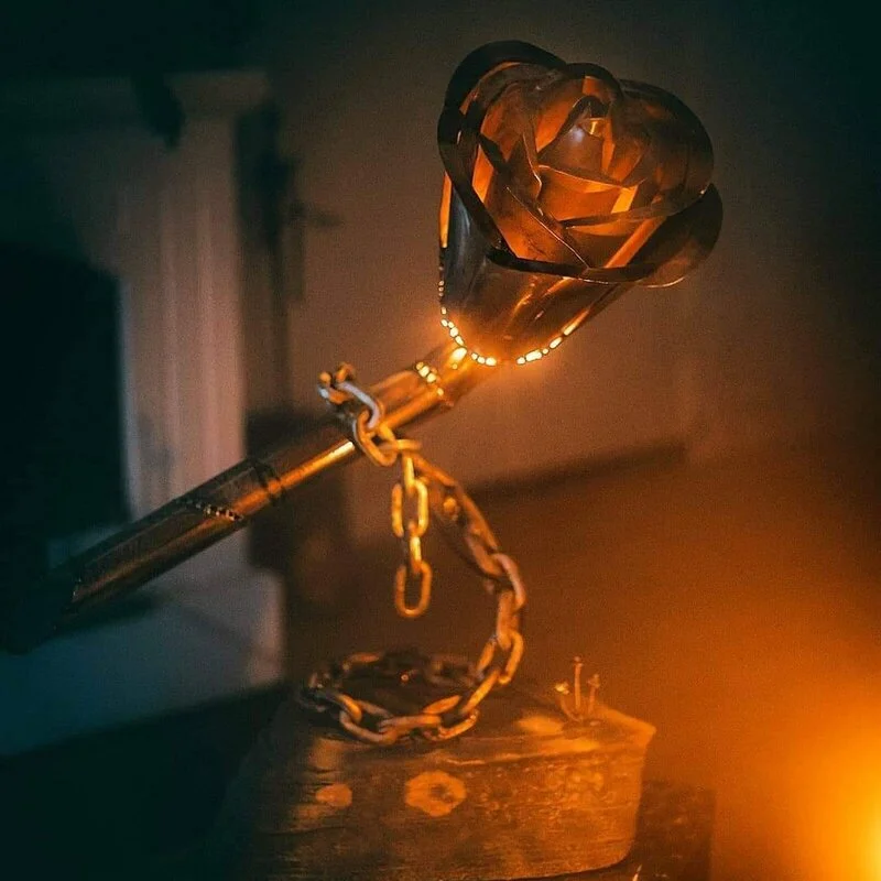 Skulptur Whiskey rose av Robin Svensson