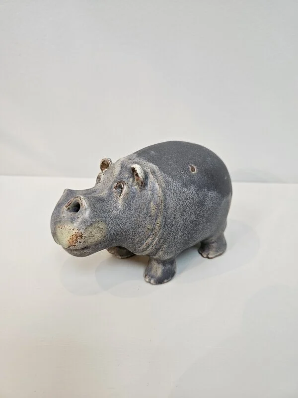 Skulptur Flodhäst nr 4 av Lergaraget Susanna Sjödin