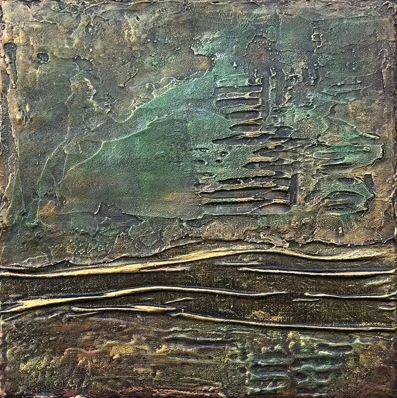 WHISPERS BENEATH THE SURFACE av Christina Davidsson