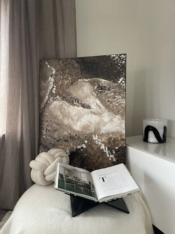 Akrylmålning Brown swan av Julia Sager