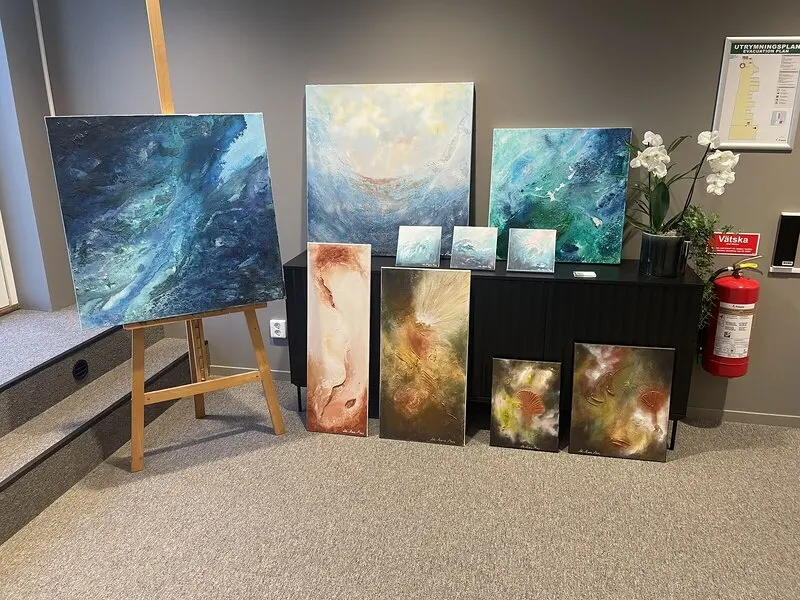 Miniutställning på företags invigning för nya lokaler-Nov 2025 av Ida-Maria Moos