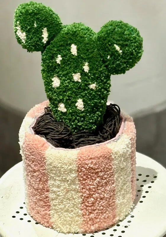 Kaktus med vas av Katarina Rönndahl