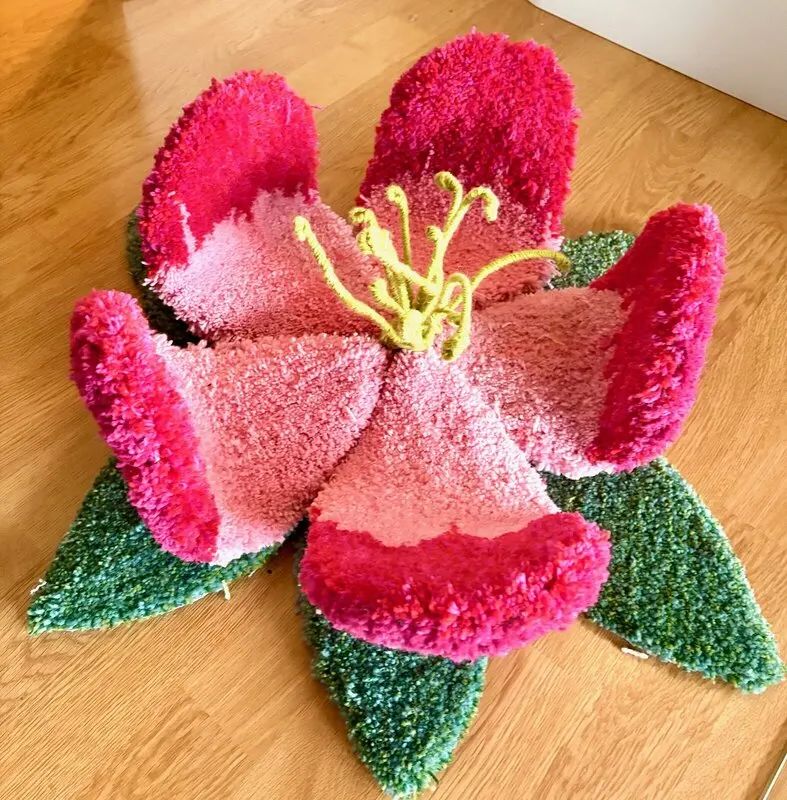 Stor blomma av Katarina Rönndahl
