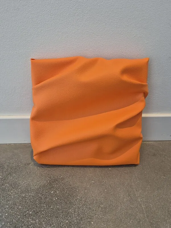 Wrinkled harmony 2 av Stefania Koulakidou Schmidt