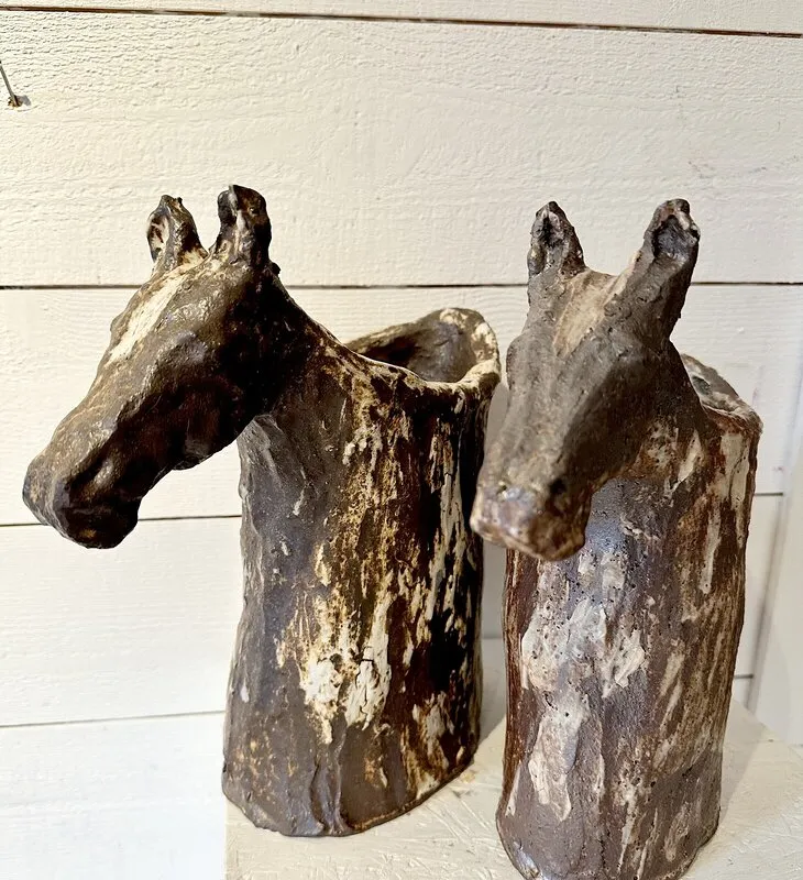 Skulptur Hästvaser Ittagama av Maria Falk Larsson