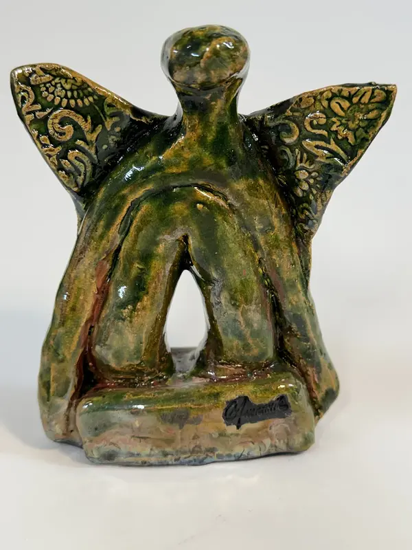 Skulptur Angel clitoris green av Carina Mäkinen