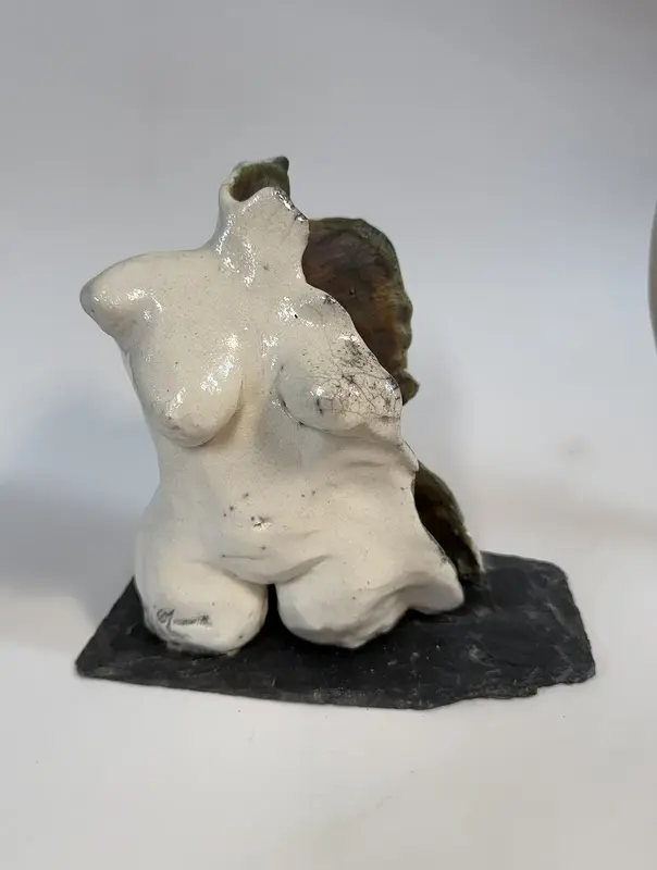 Skulptur Torso av Carina Mäkinen