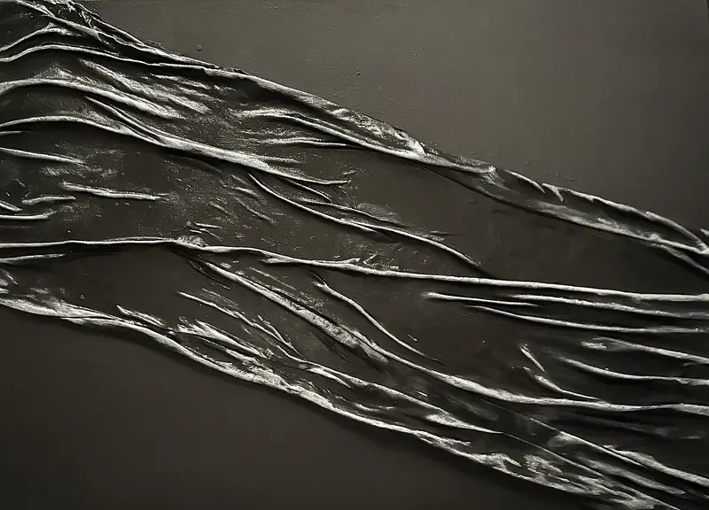 Black satin av Amie Norrman Söderman