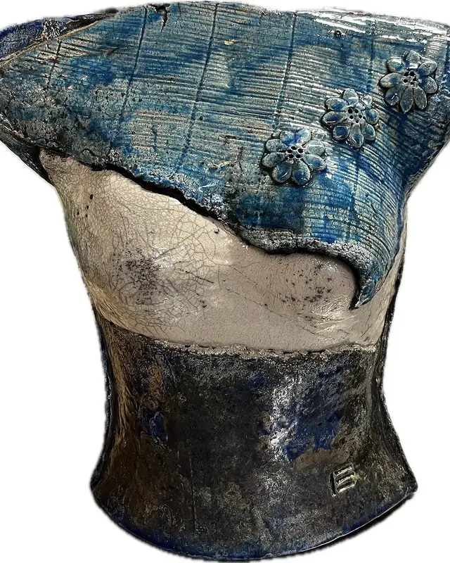 Skulptur LIVSTyCKE av Elisabeth Johansson