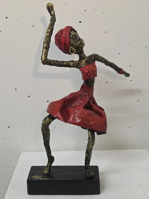 Skulptur Dance av Helena Andreasson