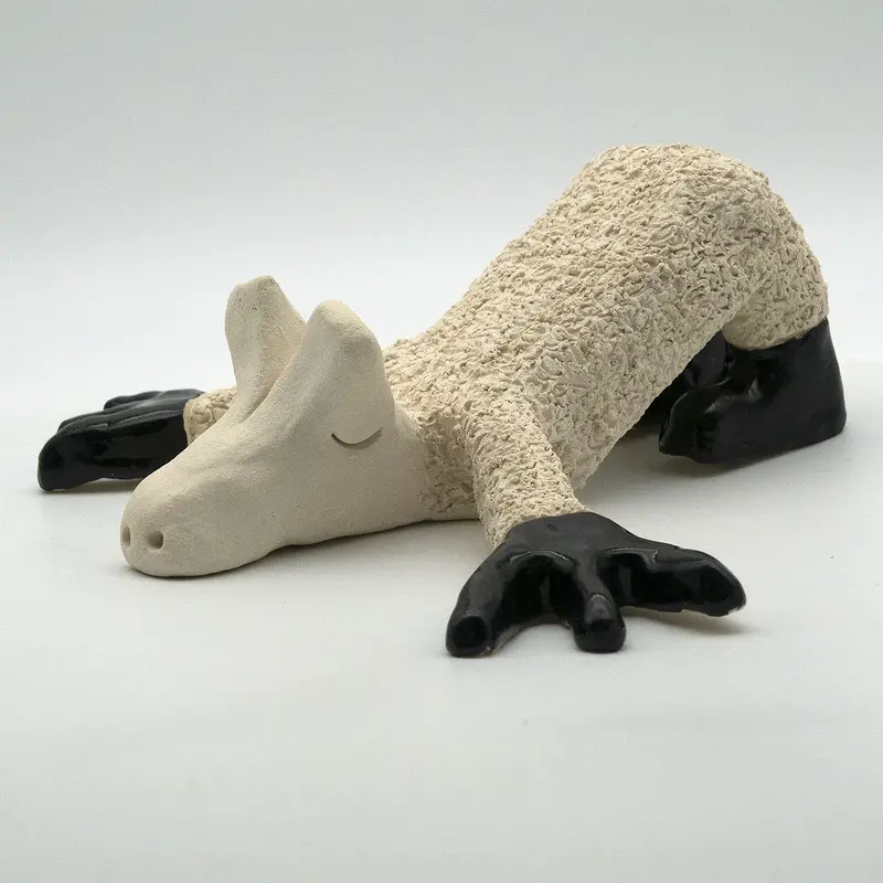 Skulptur Vilodjur (nummer 24) "Namaste mother duckers". av Daniel Holking