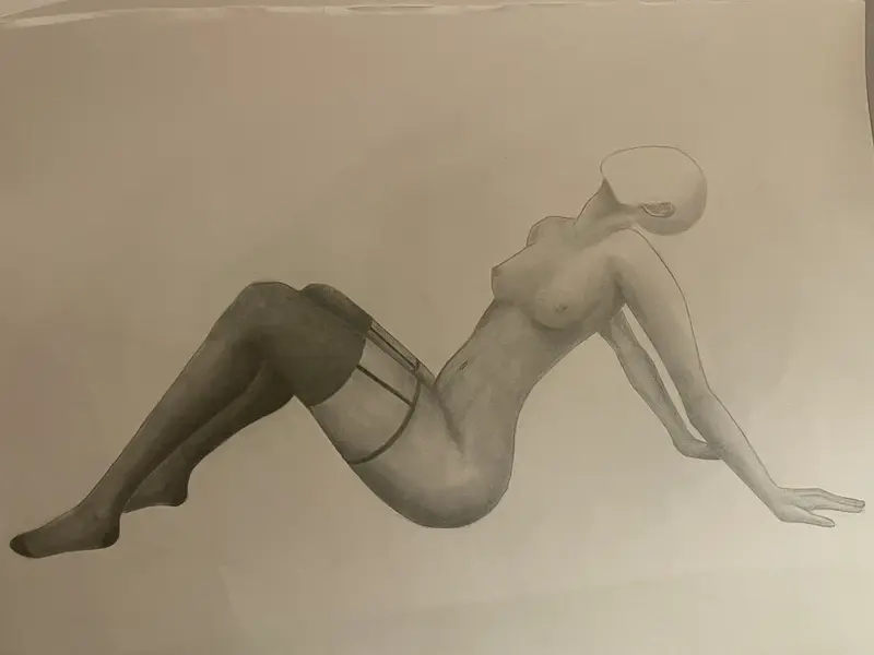 Pose av Amalia Hjort