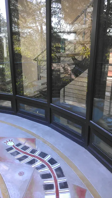 Ooze av Angelica Hogarth