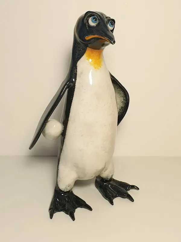 Skulptur You had one job av Beate Trygger