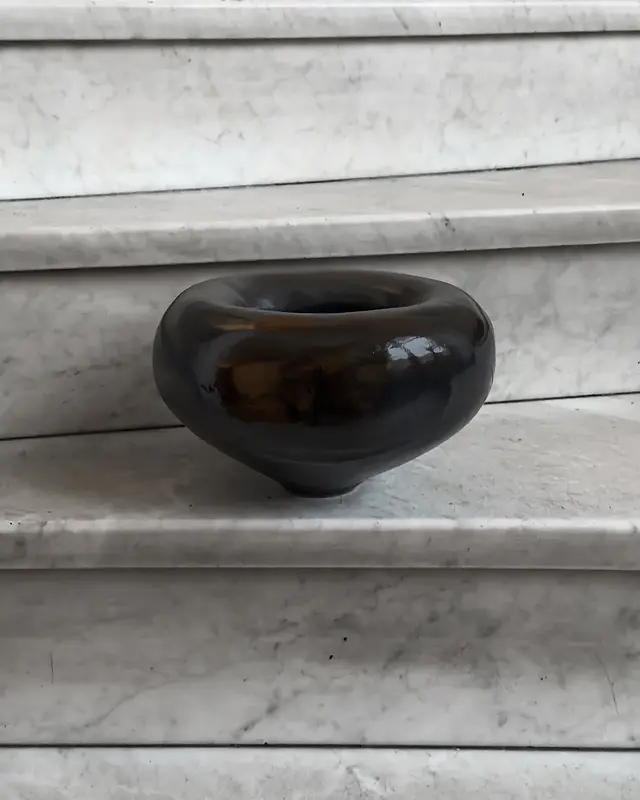 Donut Vase av Rosanne Ejenstam