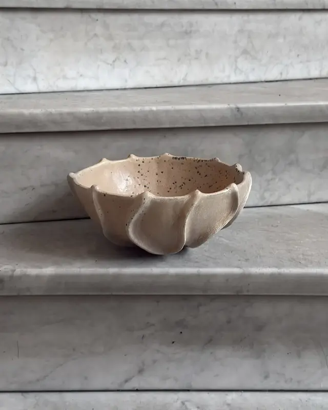 Mika Bowl av Rosanne Ejenstam