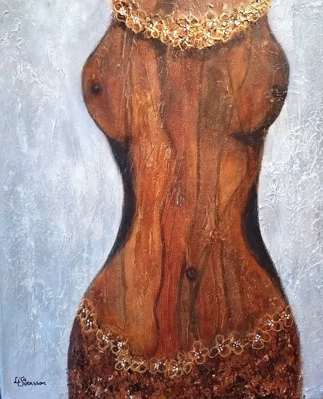 Wooden torso av Lisa Svensson
