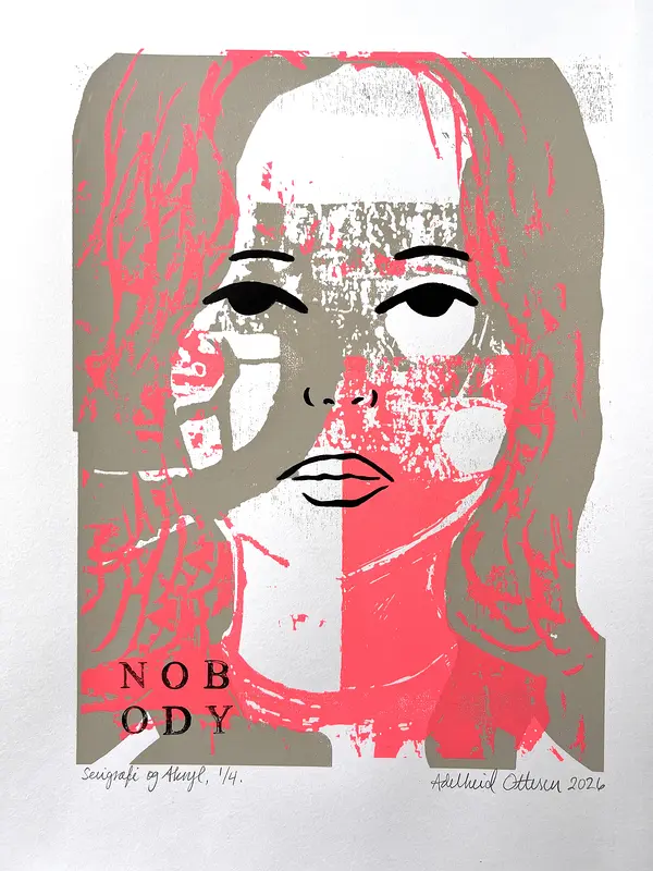 Nobody (White) - I av Adelheid Ottesen