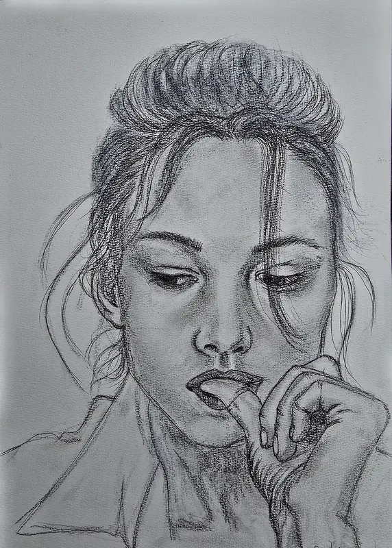 Monia av Marianne Nushi