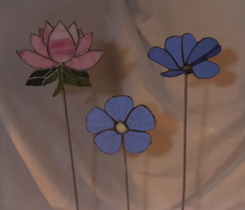 Forever flowers av Pernilla Delcomyn