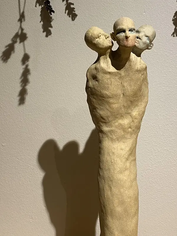 Skulptur Tria Simias av Jens Wollinger
