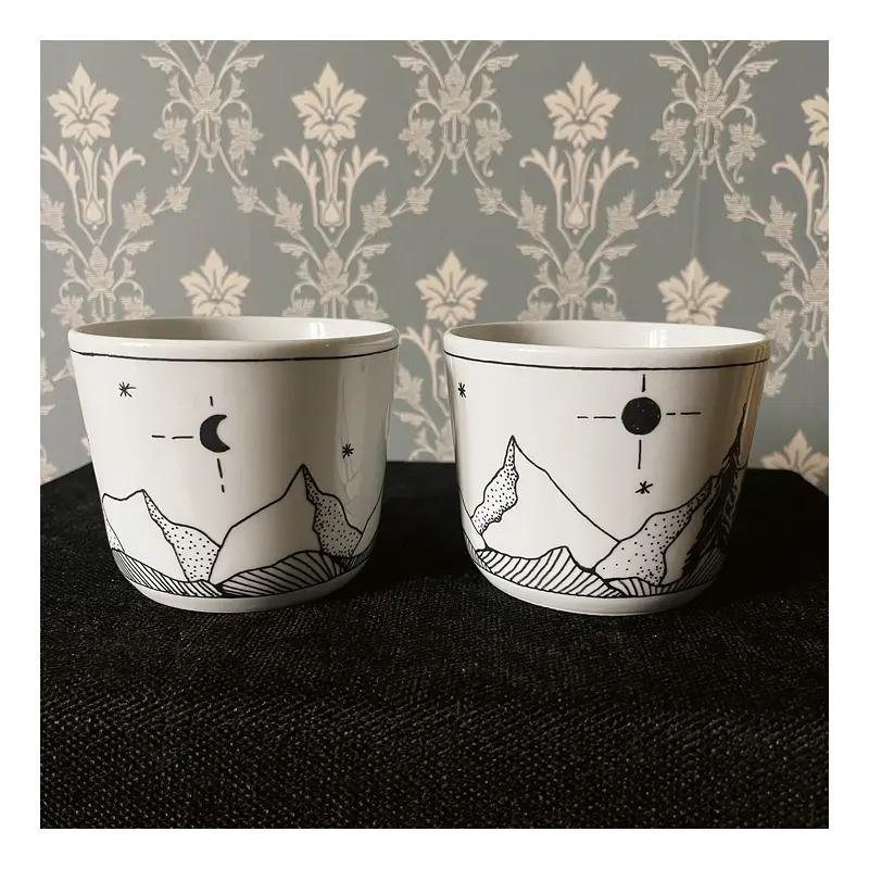 2 x handmålade kaffekoppar - Berg symboler och träd av Robin