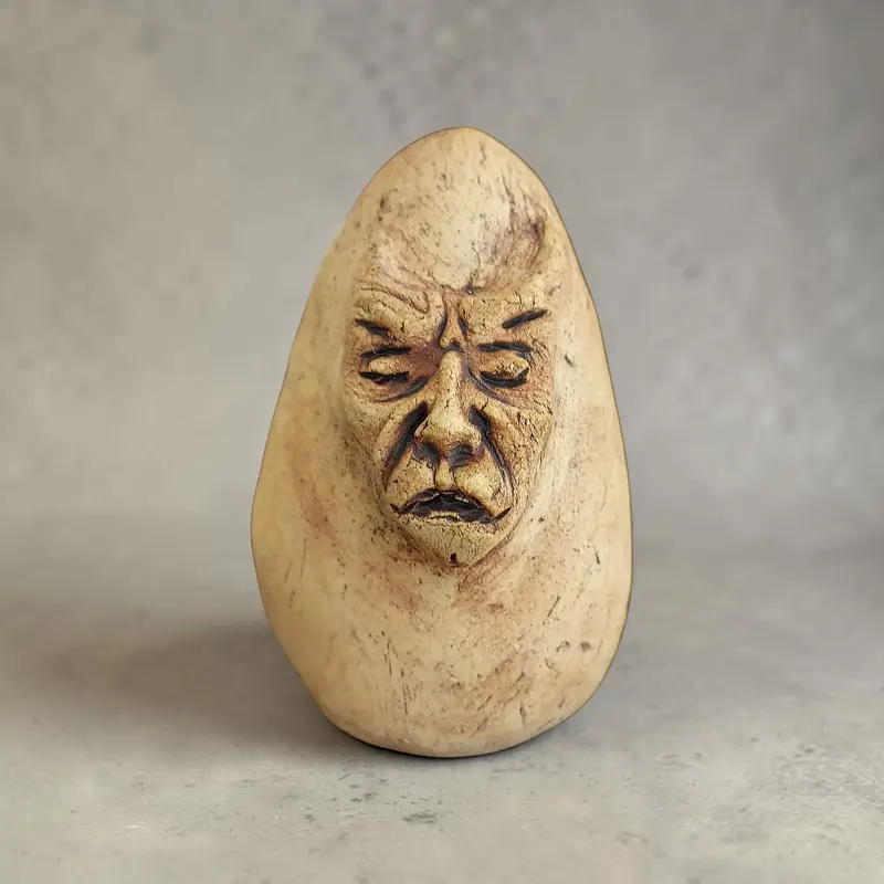 Skulptur Rötägg 4 av Åsa Hansson