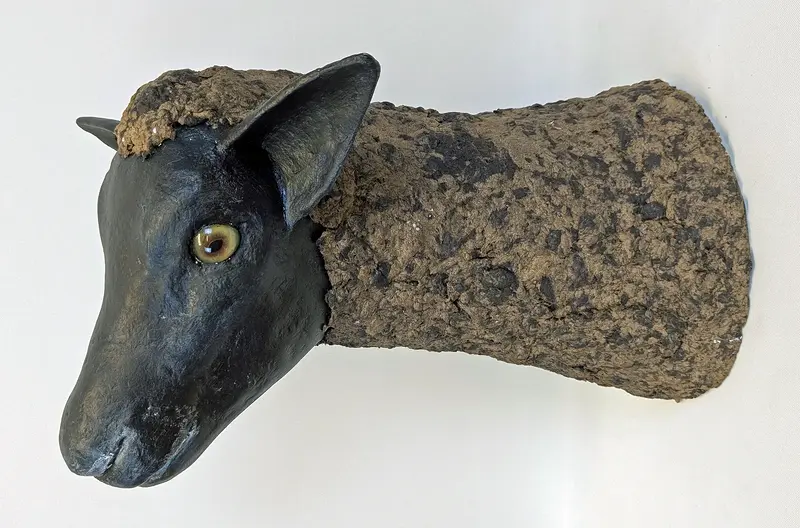 Skulptur Får 5 av Eva Alexanderson