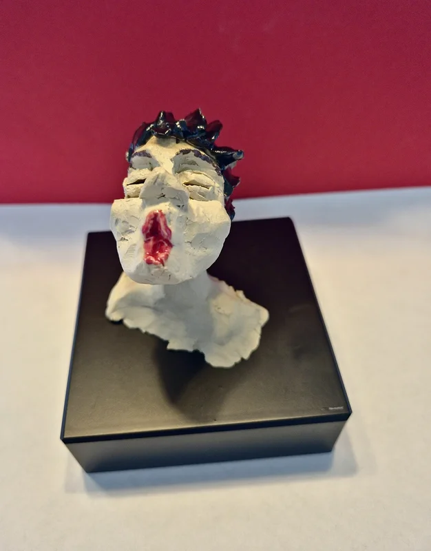 Skulptur Puss av Anita Paulsson
