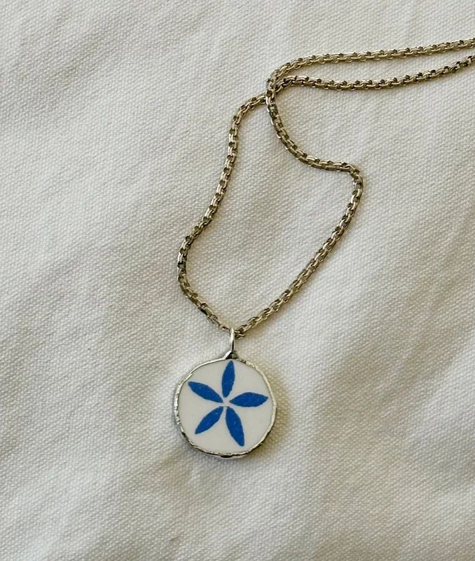 Blåa blad av Katarina Rönndahl