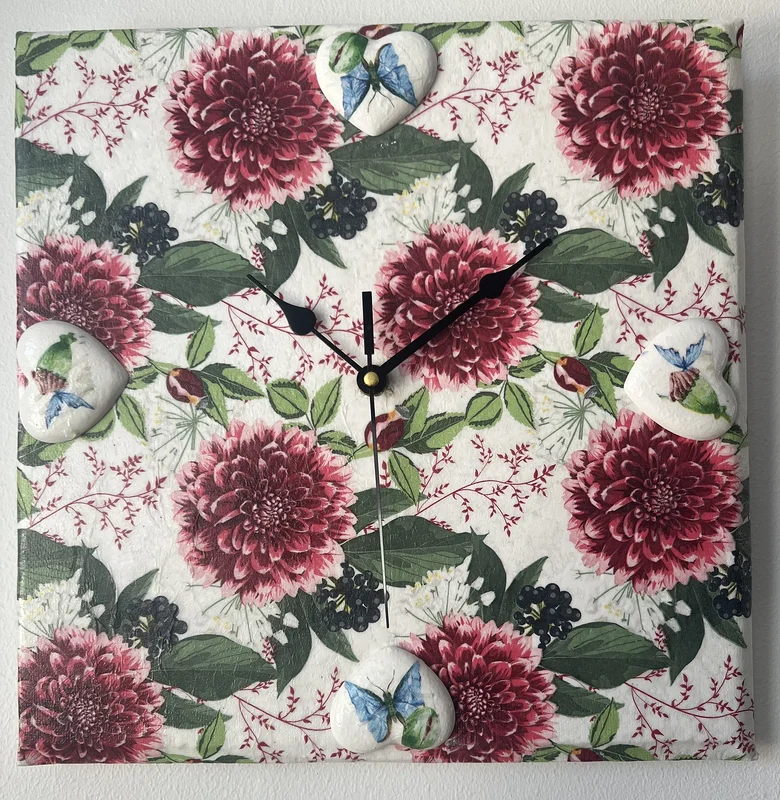 Dahlia Dreams av Nadia Jahangiri