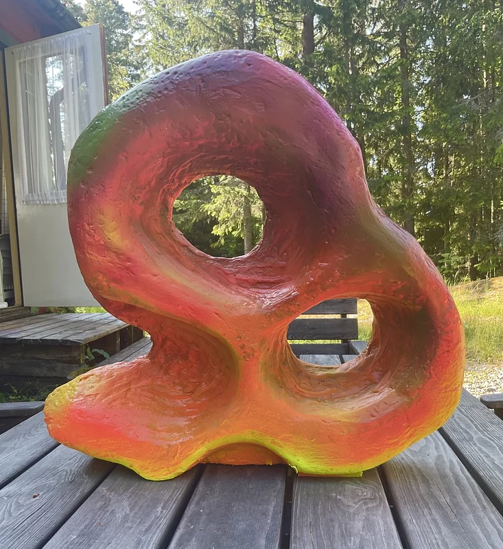 Skulptur IT ALL COMES TO AN END(Squirrel Wheel with a happy ending) av Johan Elmros