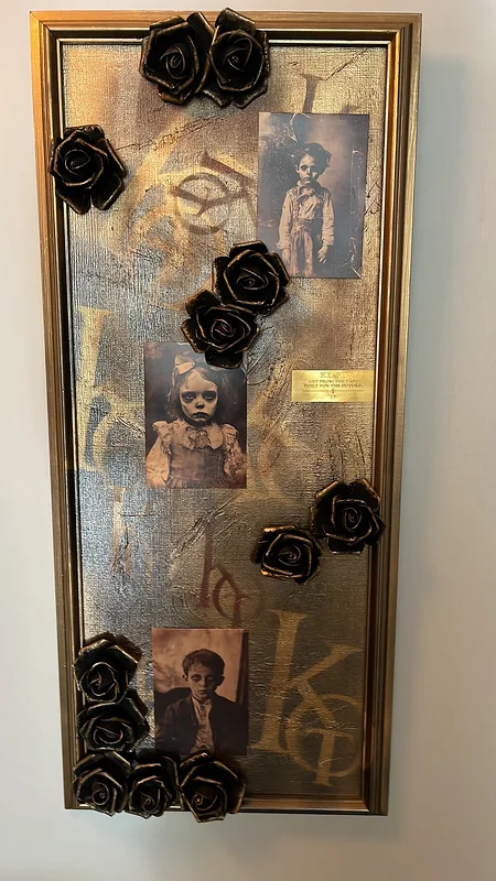 My childhood of pain and sorrow av Klot77