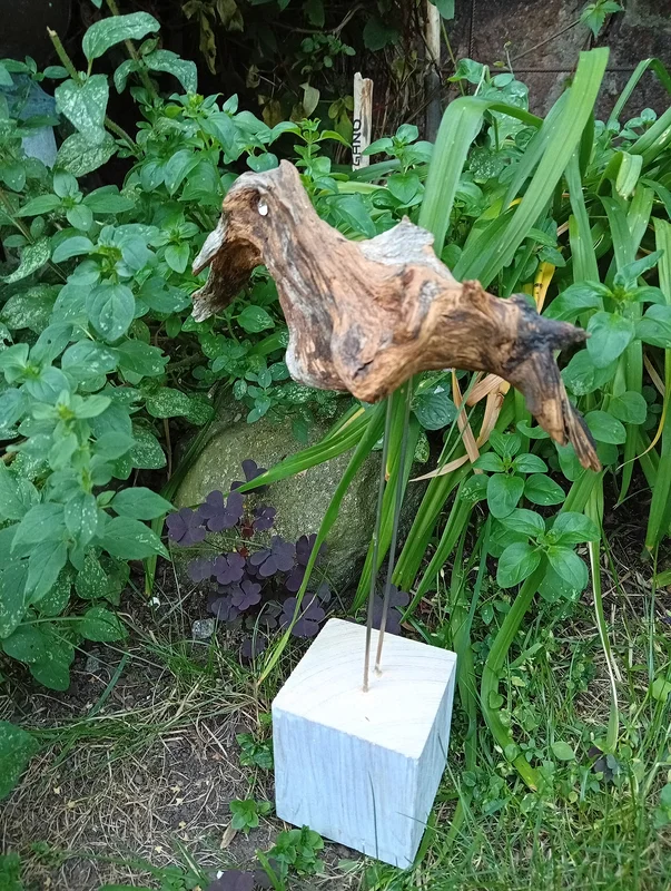 Skulptur "BIRD" av Anna Griip