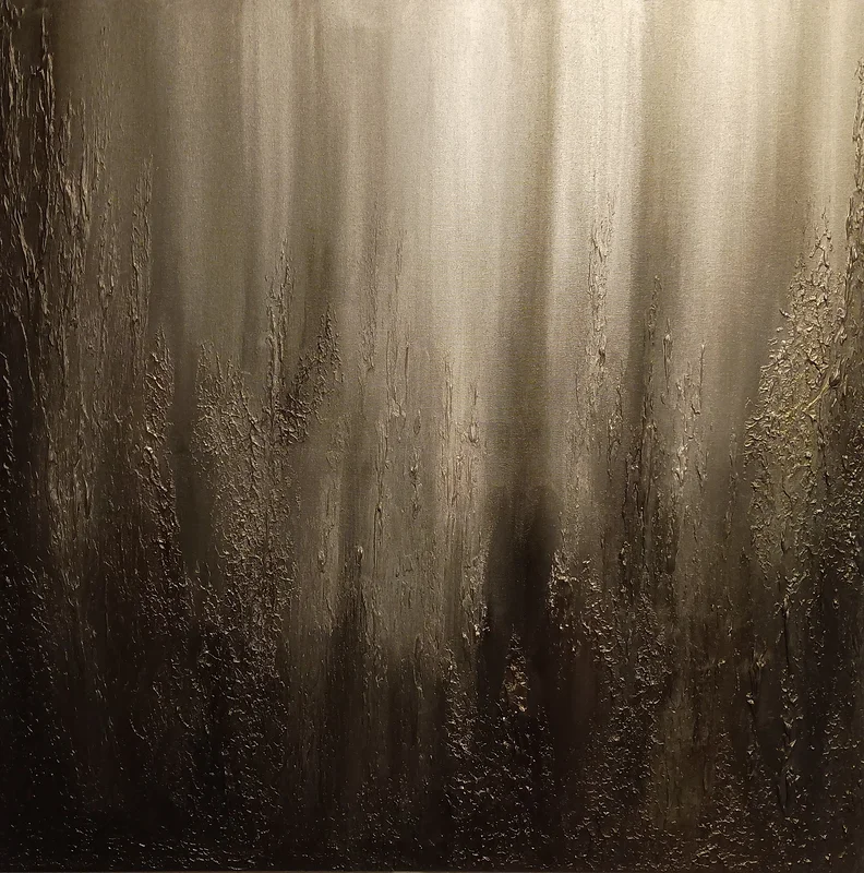 Quiet Luminescence av Eleni Mpampou