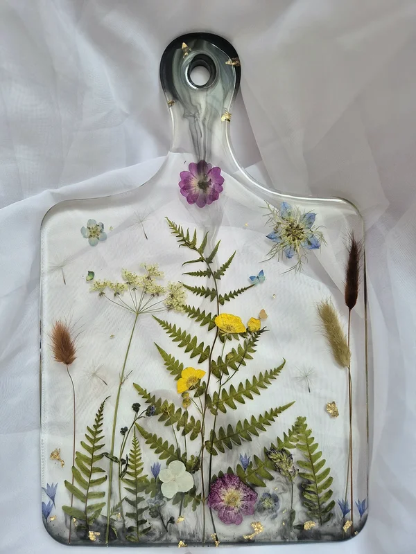 Dekorativ serveringsbräda / Serving plate av Epoxy Crafts By Jelena