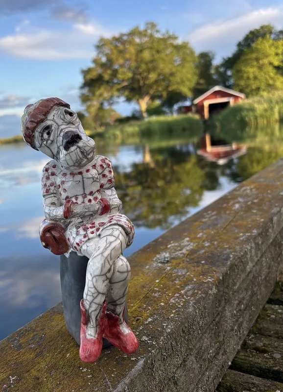 Skulptur Bettan betagen från Tidaholm av Åsa Lindh