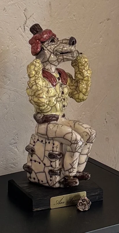 Skulptur Helge Harig från Skultorp av Åsa Lindh
