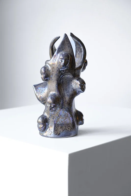 Skulptur Alurism av Rushe Berisha