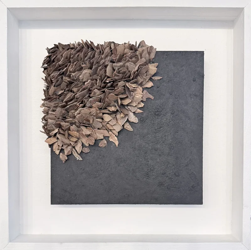 Nature in a Square - Brown av Carmen Paas